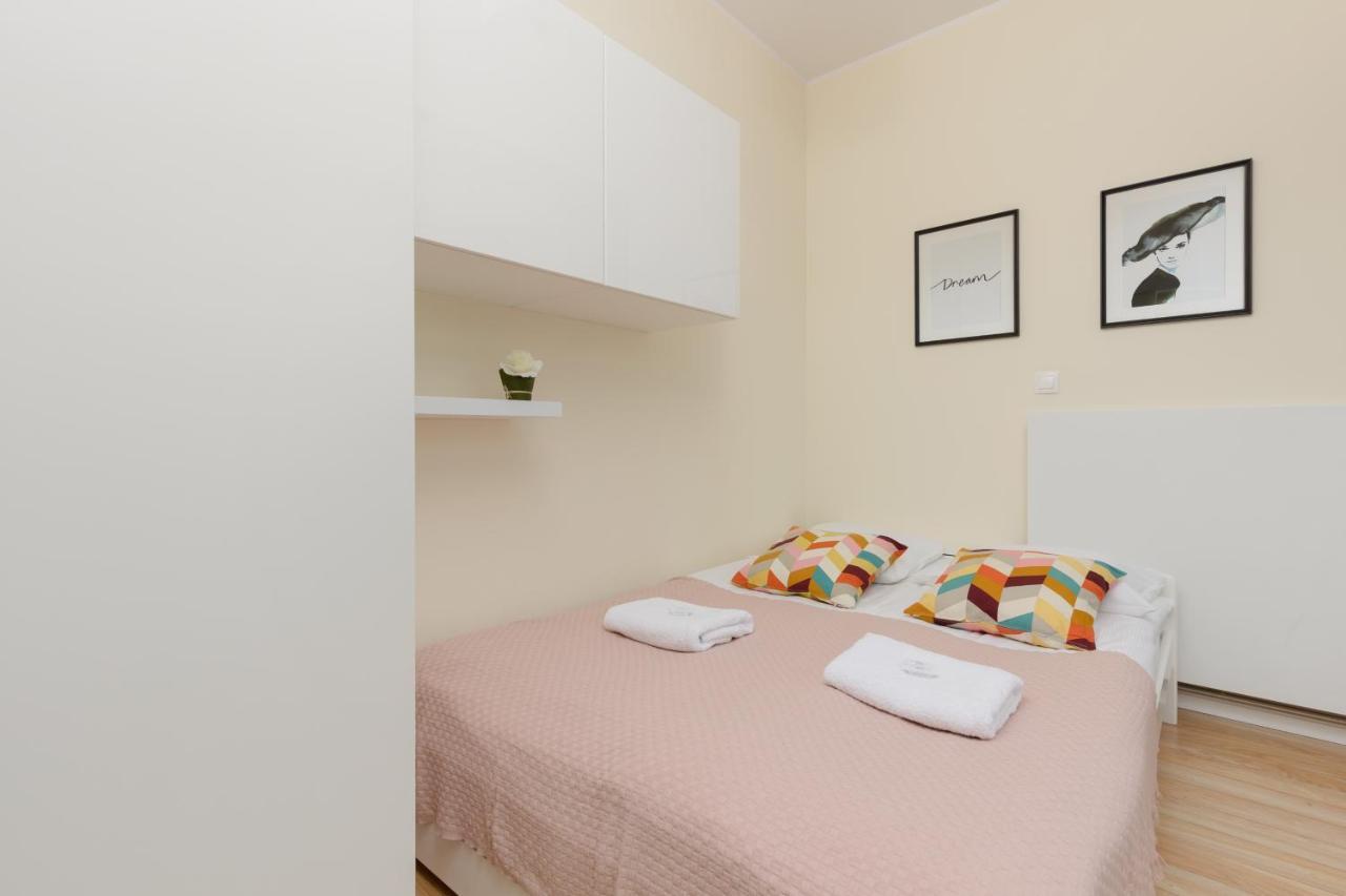 Niemcewicza Pet-Friendly Apartment By Noclegi Renters Warsaw Luaran gambar